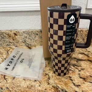 HydroJug Brown and Cream Checkered Insulated Travel Tumbler with Handle